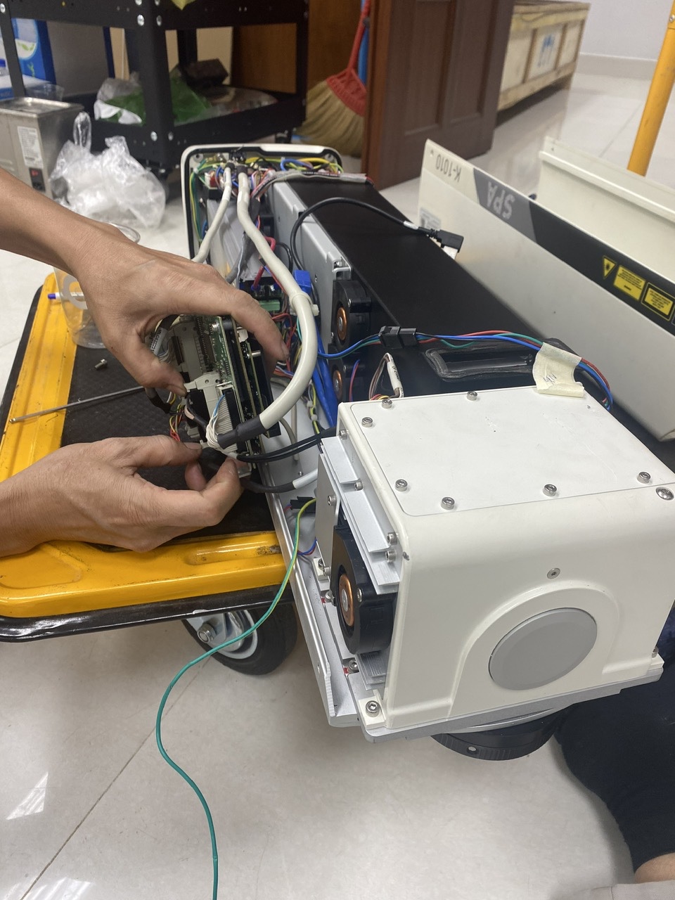 Sửa chữa và nạp khí Laser CO2 cho nhà máy Colgate Pamolive Viêt nam