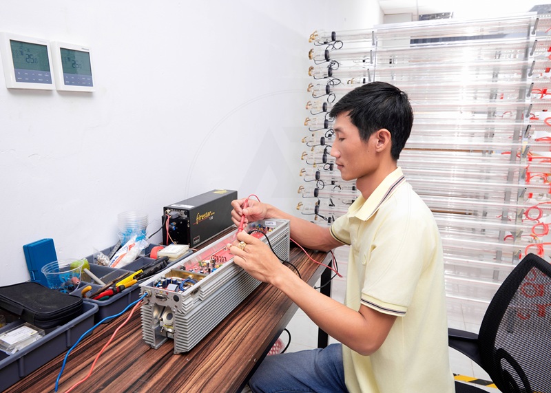 10 Dấu Hiệu Máy Laser Sắp Hư Hỏng Ống Laser CO2 RF - Cảnh Báo Người Vận Hành Máy Không Nên Bỏ Qua