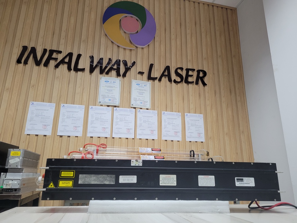 Phục hồi bơm nạp khí ga ống phóng laser co2 rf SYNRAD_J48-5SW model